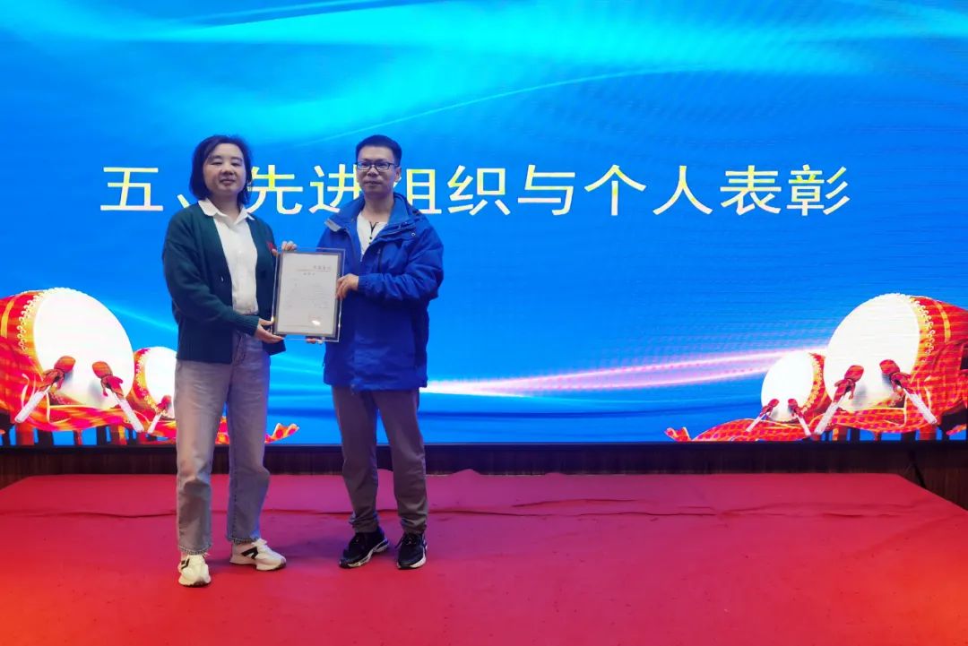 https://www.cloud.huilvyun.com.cn:443/huilvCms/ueditor/download?id=653461346519613440